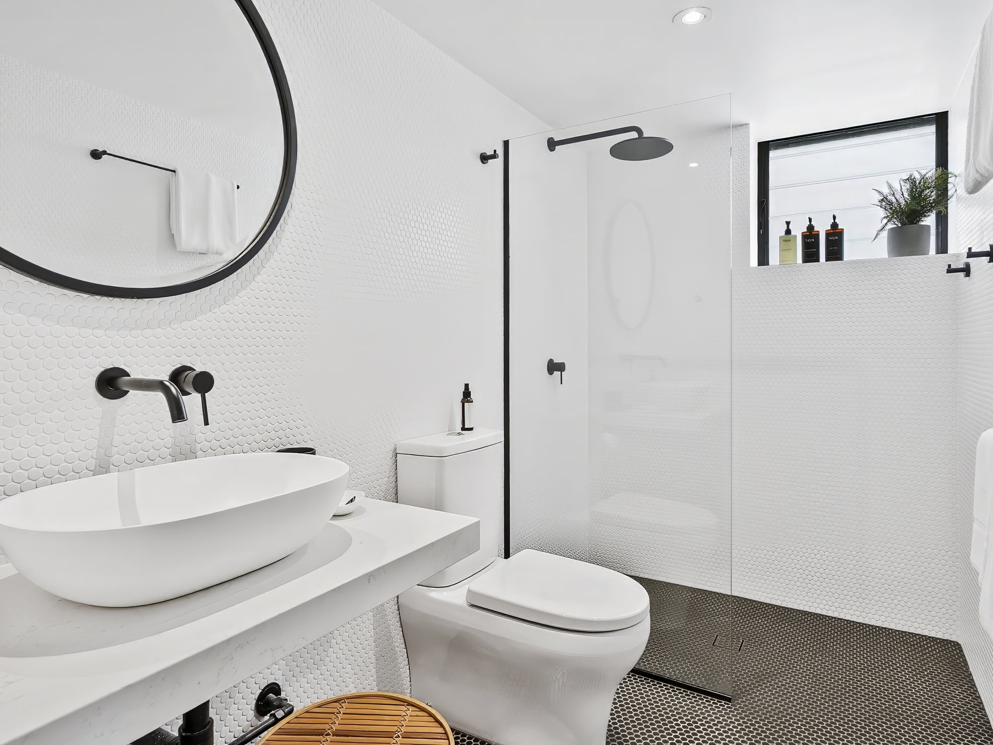 003 Open2view Id976316 1 10 Crank Street