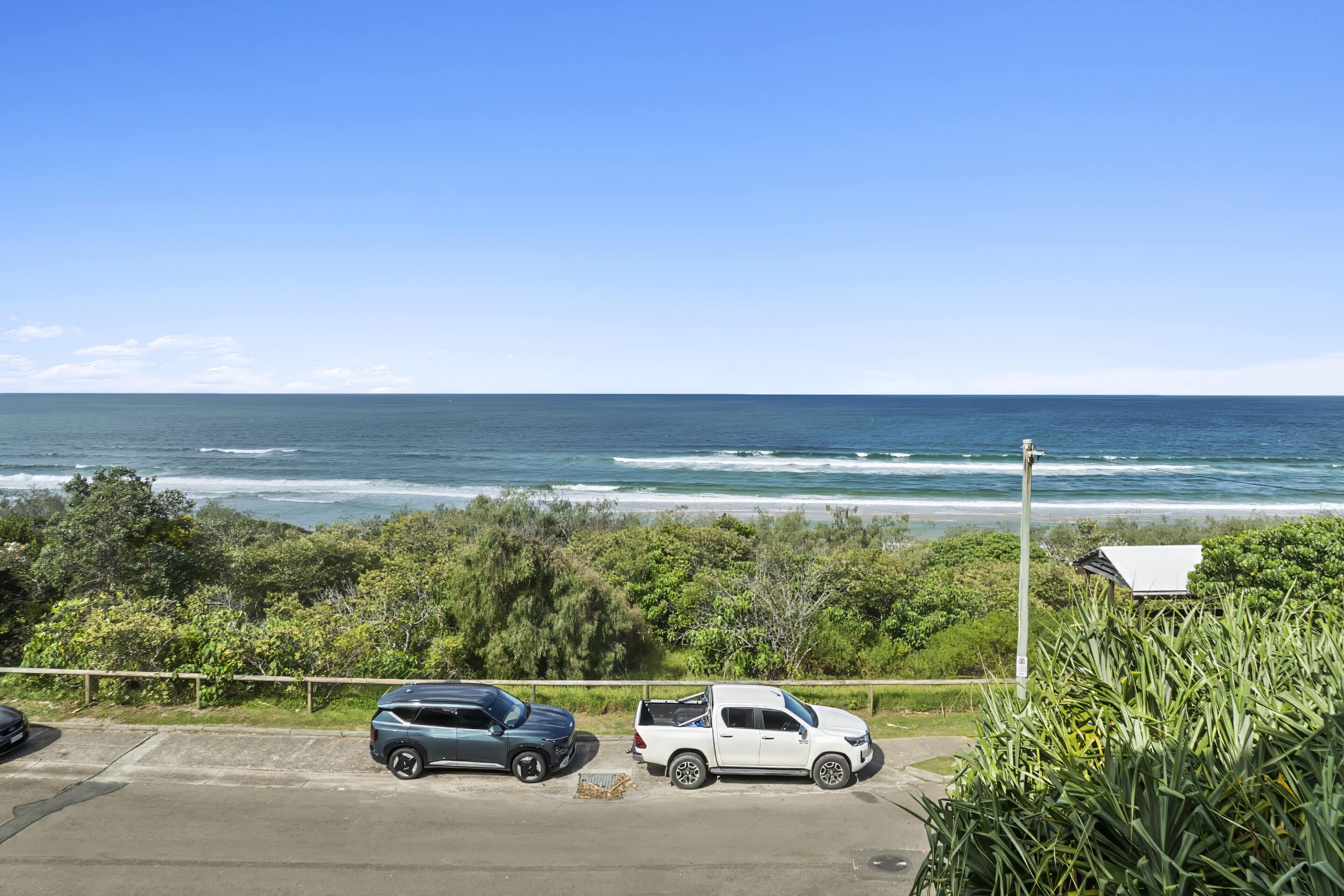 012 Open2view Id941331 7 1 Tingira Crescent