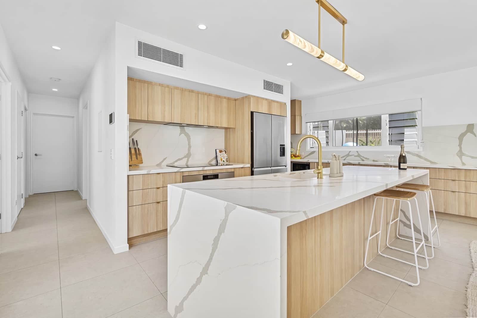 003 Open2view Id977949 56 Oloway Crescent