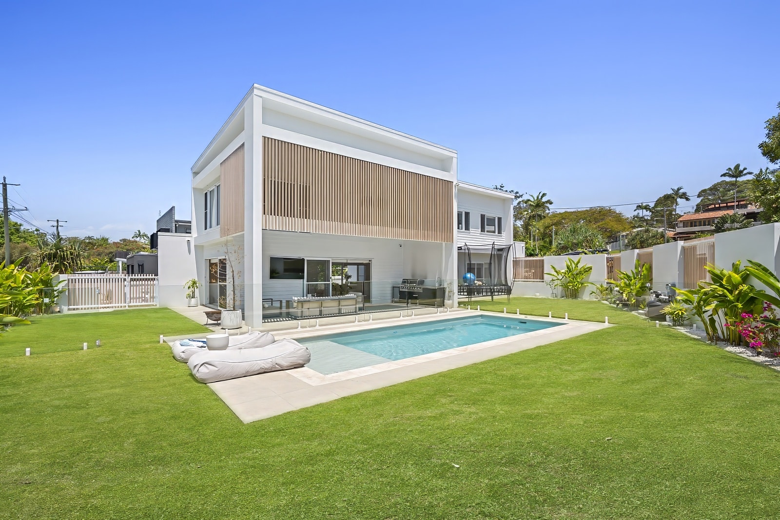 010 Open2view Id977949 56 Oloway Crescent