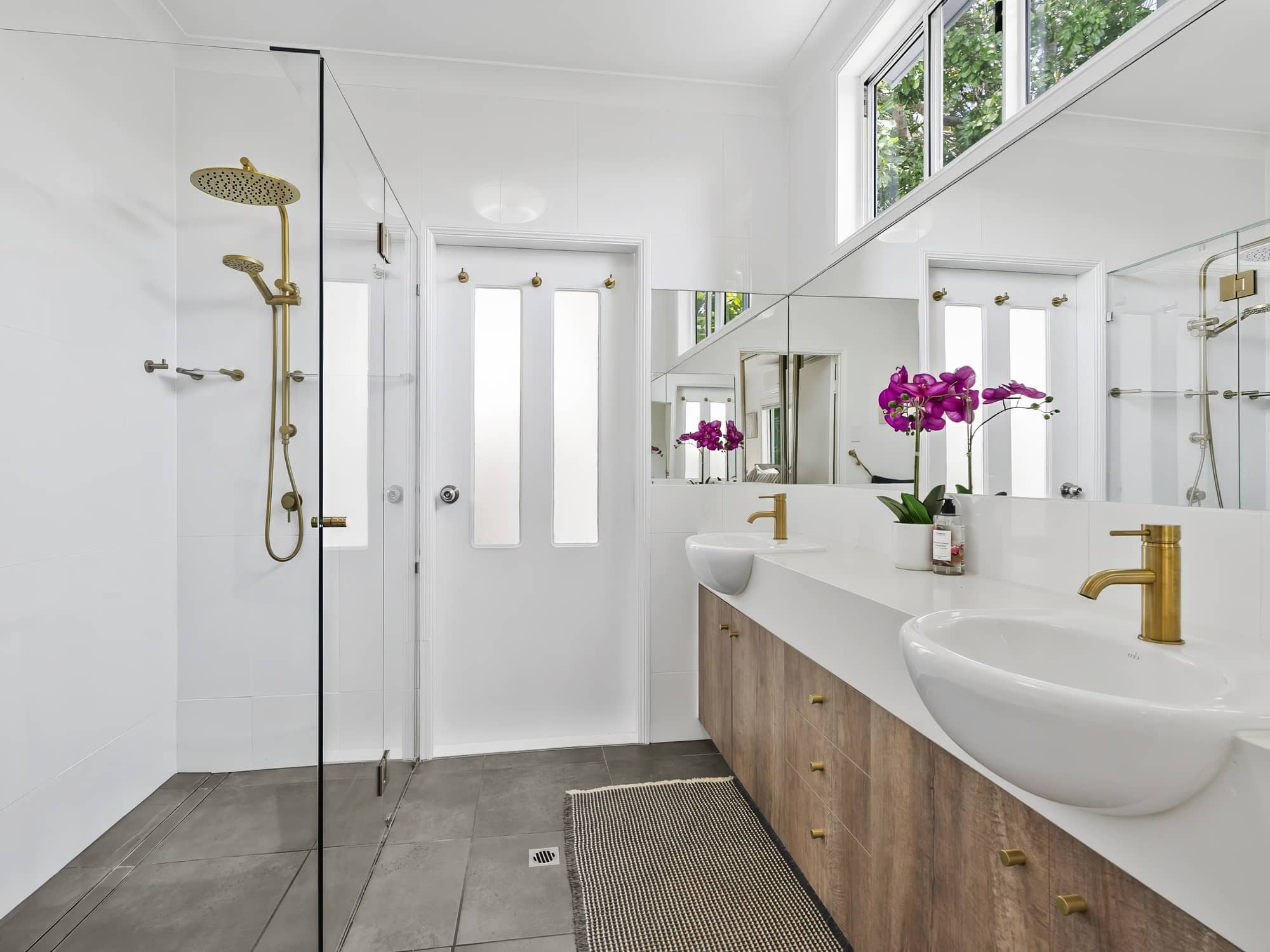 003 Open2view Id981843 6 Bartill Court