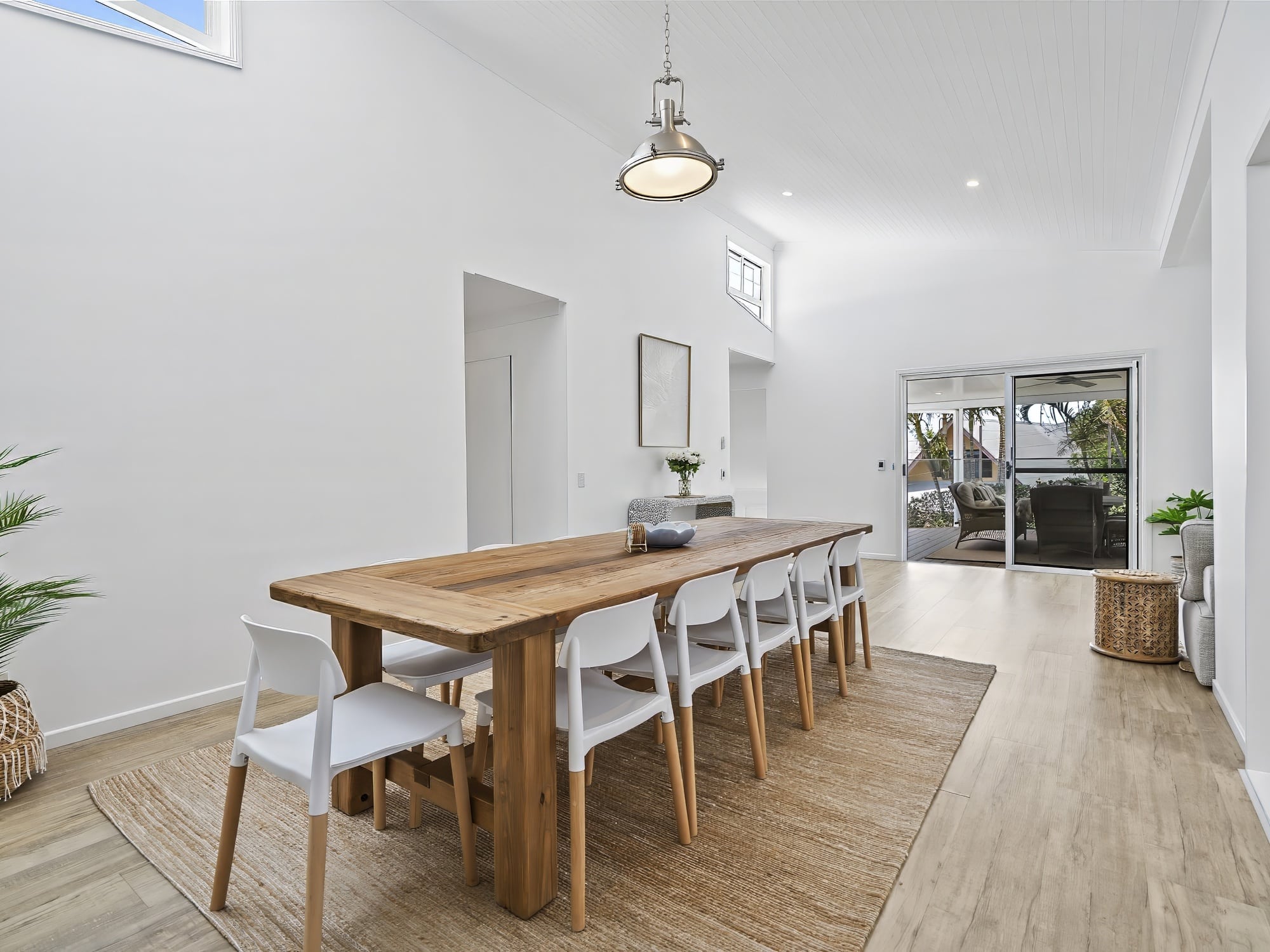 008 Open2view Id981843 6 Bartill Court