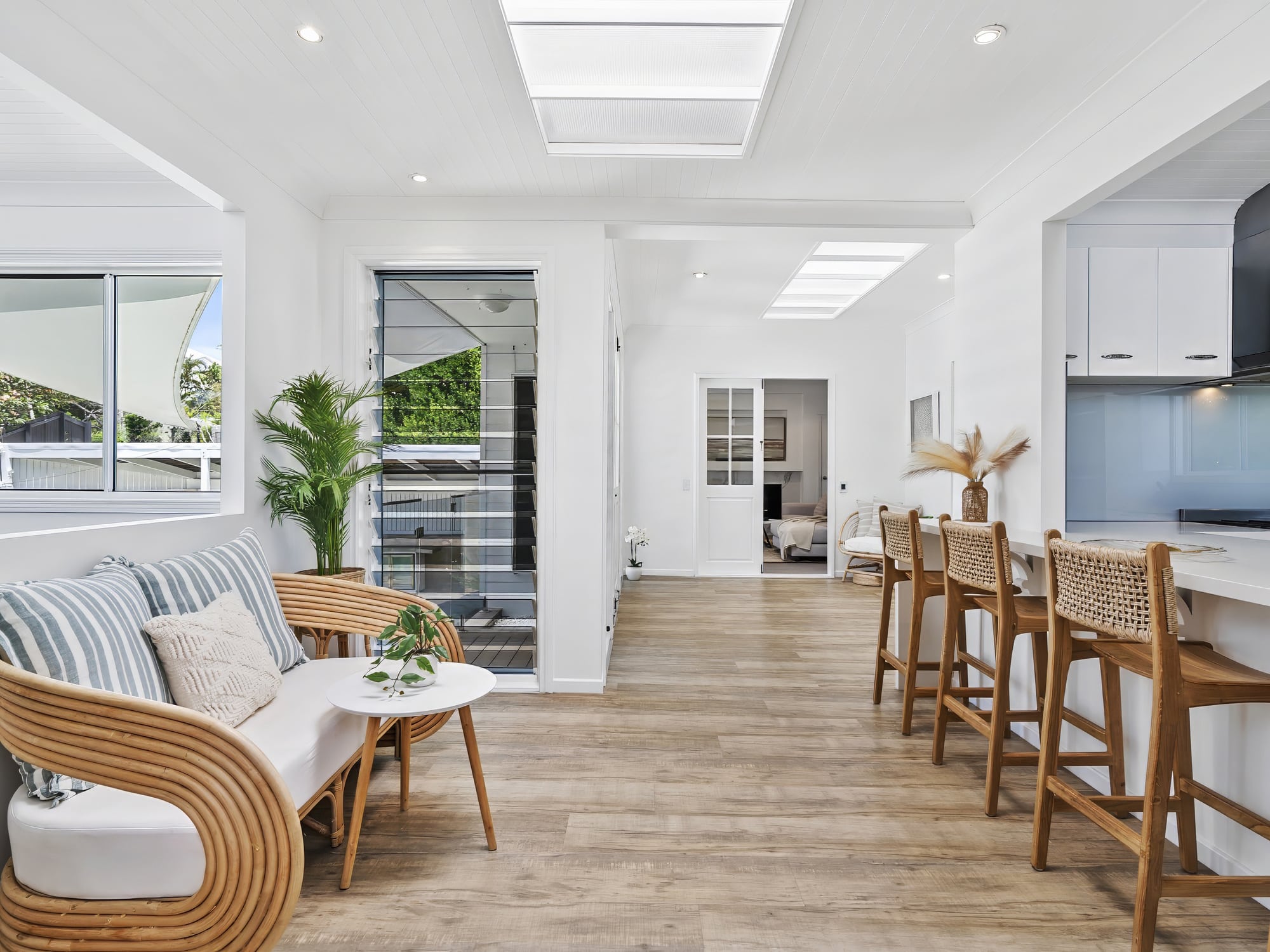 009 Open2view Id981843 6 Bartill Court